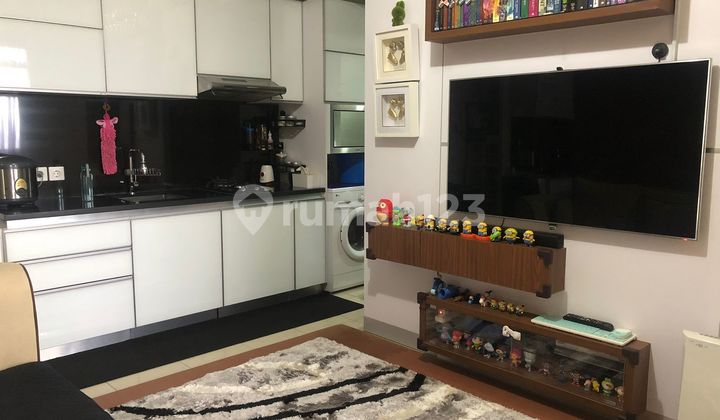 Gading Greenhill Apartment Fully Renovated 2 Bedroom Furnished High Floor in Kelapa Gading