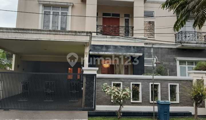 Dijual Cepat Rumah Mewah & Strategis di Vila Dago Pamulang, Tangerang Selatan