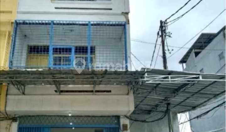 Strategically Located, Ready-to-Use Shop Houses with Warehouse in Duri Kosambi, Cengkareng 1