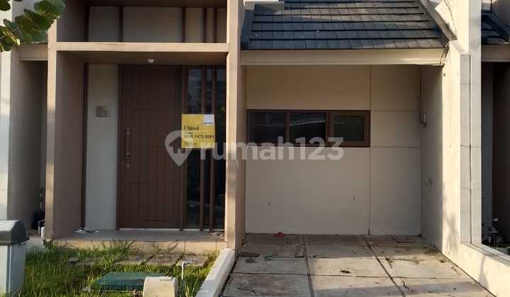 Ready-to-Occupy House for Quick Sale in Springhill Yume Lagoon, Cisauk 1