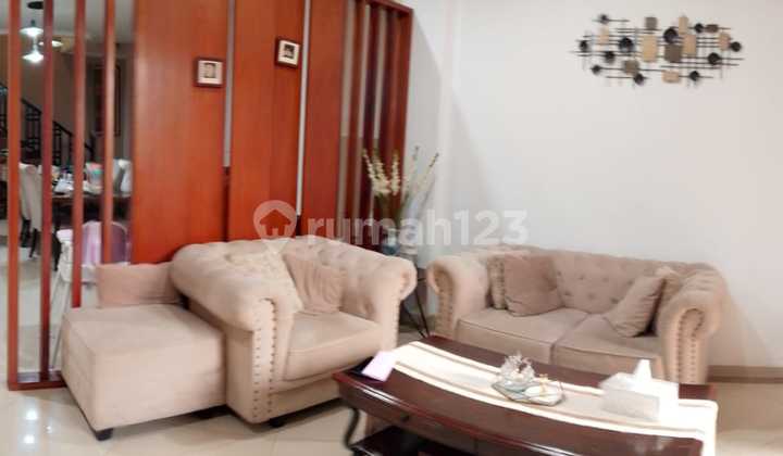 Rumah Mewah dan Strategis di Grand Serpong, Serua, Tangerang Selatan 2