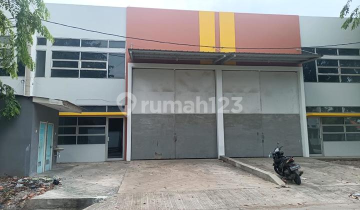 Warehouse in Kamal Business Center, 300M2 Area, Strategic, Flood-Free
