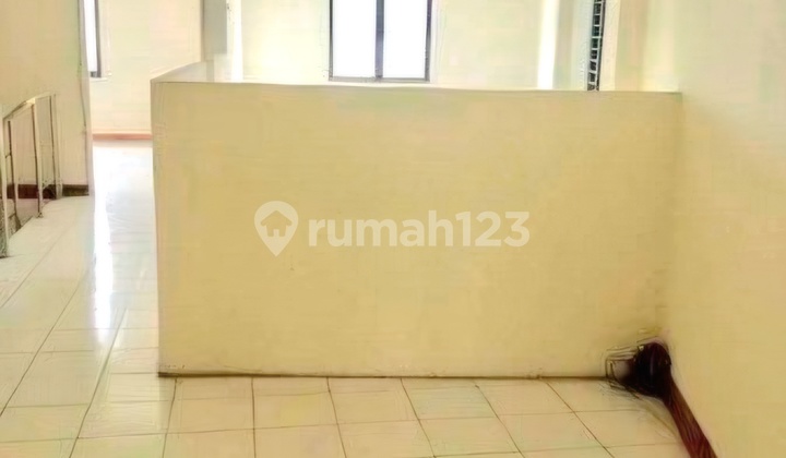 3-Story House in Setia Budi Center 1 Complex, Sunggal Area