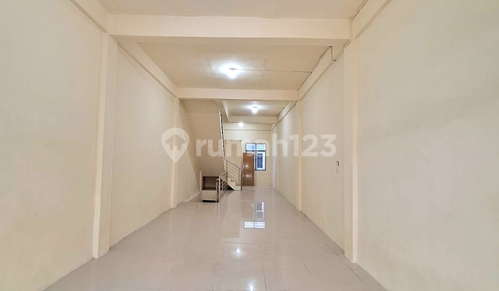 Shop House for Rent in Polinia CBD Sewakandi, Condition Still New and Well-Maintained 2