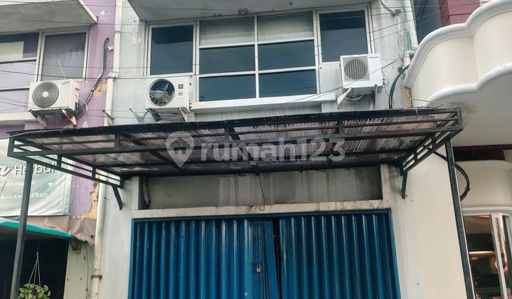 Quick Sale Commercial Shop with Extensive Parking Area 2
