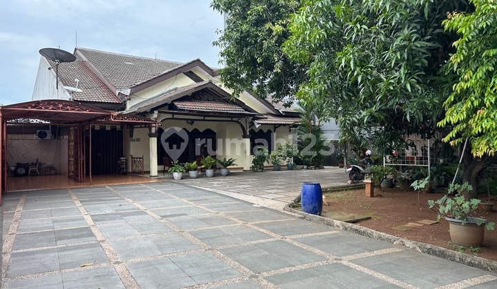 Dijual Tanah + Rumah Jl. Kh Hasyim Ashari Cipondoh