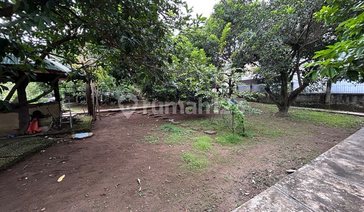 For Sale Land + House on Jl. Kh Hasyim Ashari, Cipondoh 2