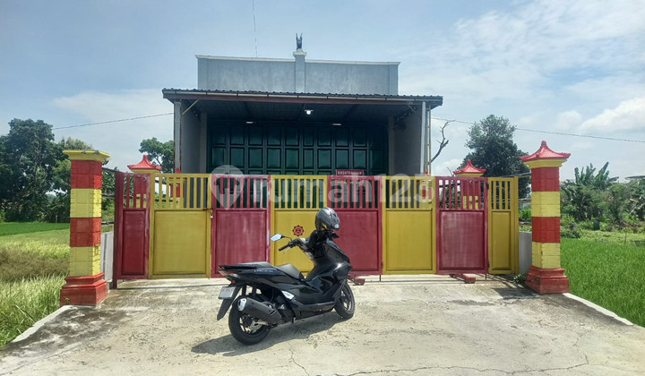 For Rent: Spacious & Strategic Warehouse with Tronton & Car Access at Simpangan, Patalan, Jetis, Bantul