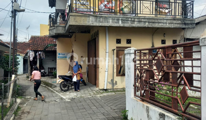 House in Yogyakarta City, Strategic Location Tegalrejo - Negotiable Price 2