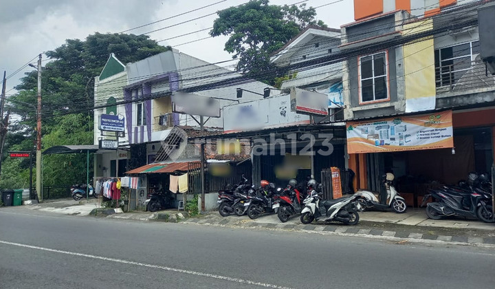 For Rent Strategic 3-Story Shop House on Jl. Godean, Only 200 Meters from Ring Road Demak Ijo, Sidoarum, Godean 2