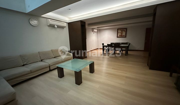 Bebas Banjir, Rumah, 2 Lantai, Siap Huni