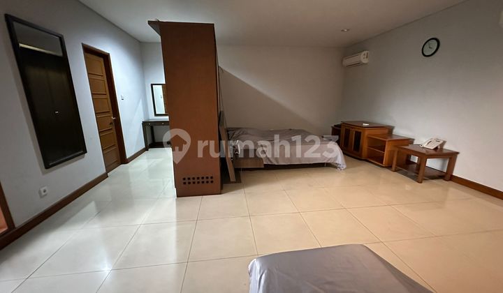 Flood-Free, House, 2 Floors, Move-in Ready 2