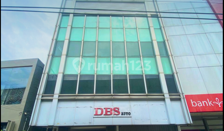 Siap Huni, Ruang-Usaha, 3 Lantai, SHM, Posisi Hook Siap Huni, Ruang-Usaha, 3 Lantai, SHM, Posisi Hook