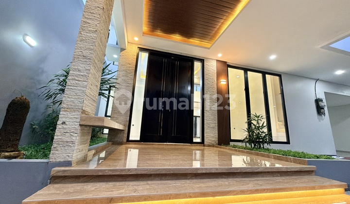 Rumah Mewah, 2 Lantai, SHM, Siap Huni, Baru 2