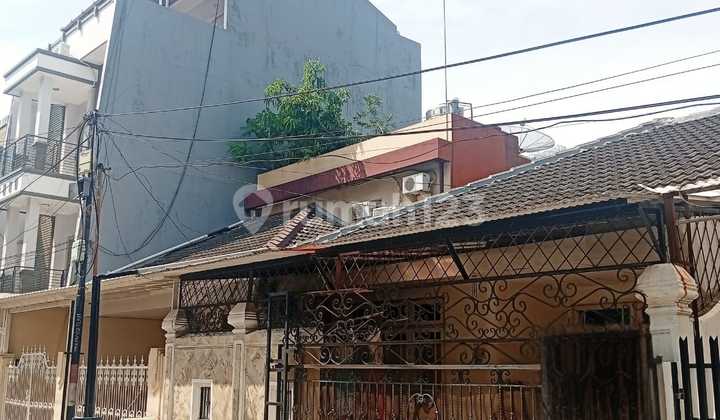 Dijual Rumah Muara Karang Blok 5 Hadap Selatan 1 Lt 3 Kt 1 Km