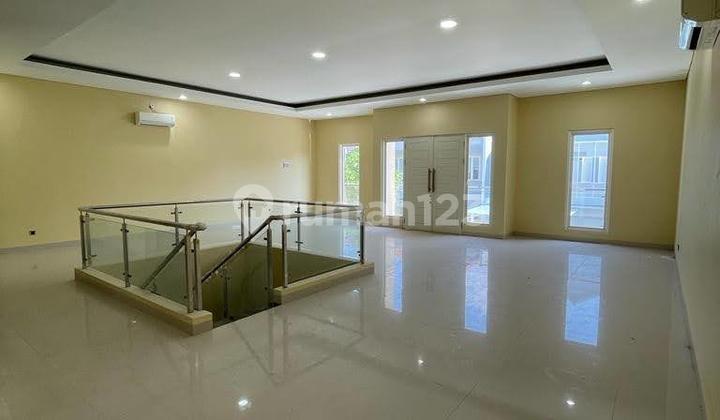 Dijual Rumah Baru Gress di Pakuwon City, Siap Huni! Dijual Rumah Baru Gress di Pakuwon City, Siap Huni!