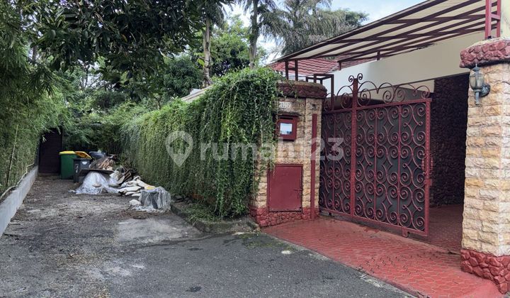 For Sale Land 394 m2 in South Kemang, South Jakarta (Dd)