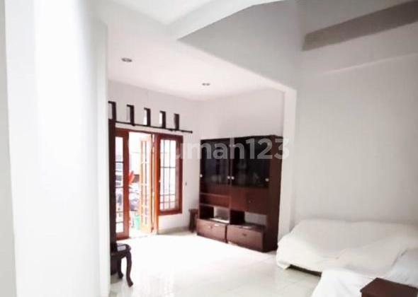 For Quick Sale: House in Townhouse Complex in Cinere (Living Room/Japanese Style Room) 2