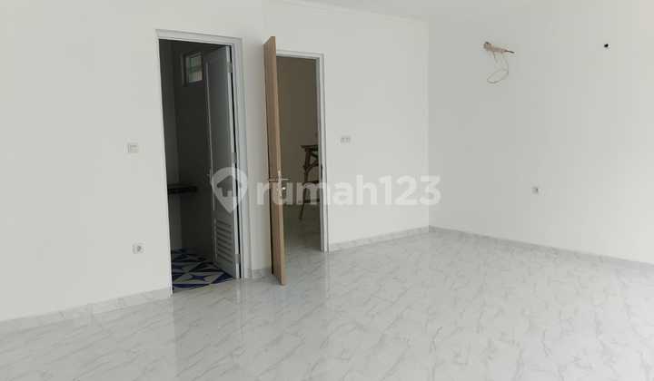 For Sale Nice New Ready-to-Occupy House in Gading Hibrida 2