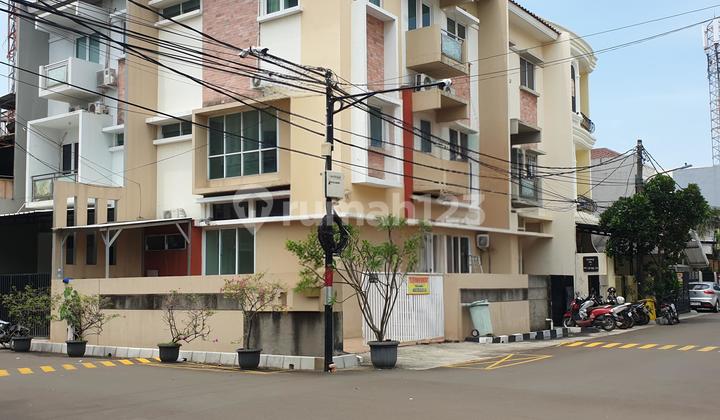 Dijual Kost An Siap Huni Sudah Terisi di Kelapa Gading Dijual Kost An Siap Huni Sudah Terisi di Kelapa Gading