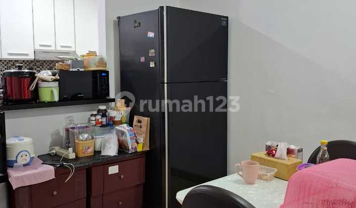 Rumah, 2 Lantai, SHM, di Cengkareng 2