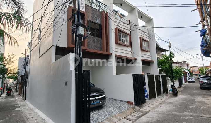 Frans Cen-Rumah Dijual di Tanjung Duren.baru.murah..Jarang Ada.bagus Wow.lt: 49 M2 (4 X 12,25) 2