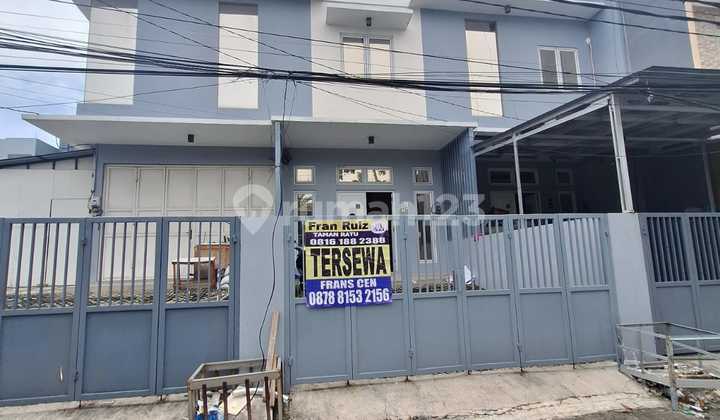 Frans Cen-Shophouse Taman Ratu. Cheap. Rarely Available. Great Location Wow Land Area 7.5 X 18 M / 3.5 LT 2
