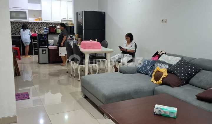 Frans Cen-Rumah di Sewa di Casajardin Cluster Favorit. Jarang Ada.bagus Wow Luas = 6X15 Sudah Renov Frans Cen-Rumah di Sewa di Casajardin Cluster Favorit. Jarang Ada.bagus Wow Luas = 6X15 Sudah Renov