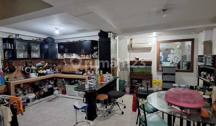 Frans Cen-Dijual Rumah Taman Ratu.siap Huni.wow Murah..Banting Harga Bu Lt.6x15/2 lt 2