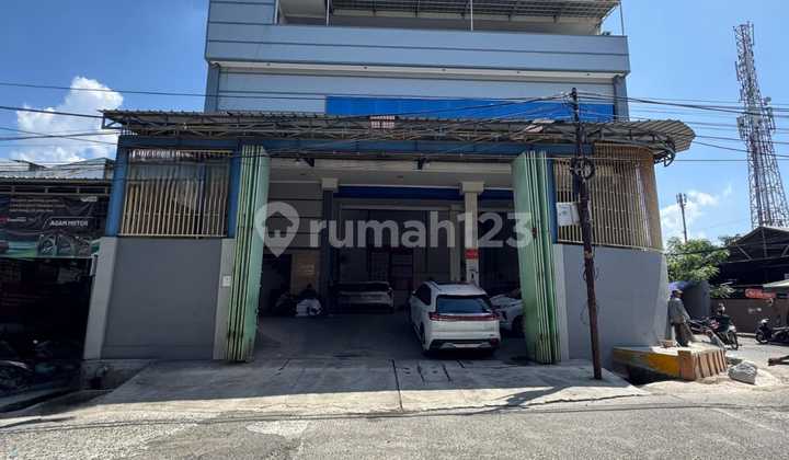 Warehouse for Sale in Kapuk Raya, Leased Condition with 6.5% Annual ROI, Higher Than Deposits Land Area: 436 M2