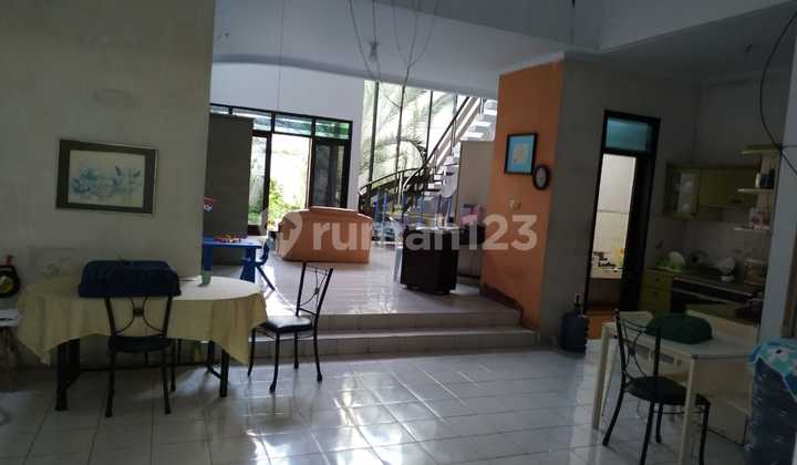 Dijual Rumah di Duri Kepa.murah Cuma 17Jt-An/Meter..Jarang Ada.lokasi Bebas Banjir Luas Tanah 10X28/1,5 LT