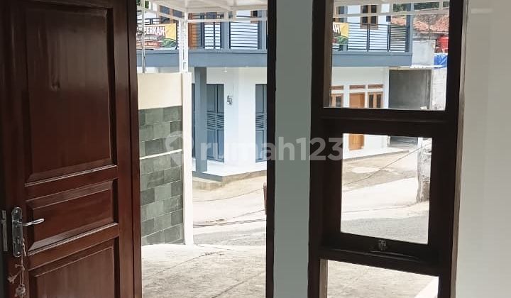 10 Hours Left, Sis's House on the Road at Special Price, Near Cileunyi Toll. 2