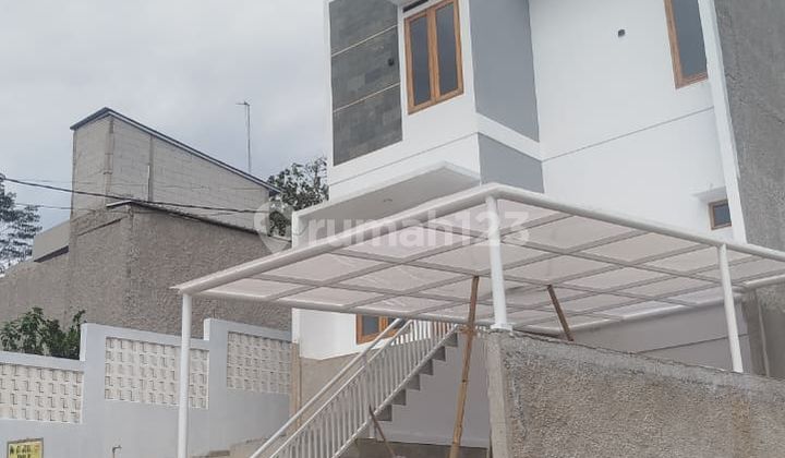 Rumah 2 Lantai Siap Huni Dekat Kampus Lokasi Cileunyi Rumah 2 Lantai Siap Huni Dekat Kampus Lokasi Cileunyi