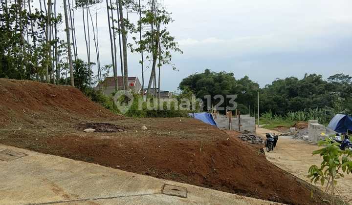 Tanah Kavling Hook Lokasi Strategis di Cileunyi