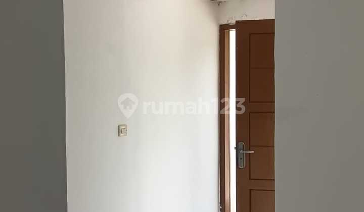 Rumah Scandinavian Pinggir Jalan Dekat Tempat Wisata 2
