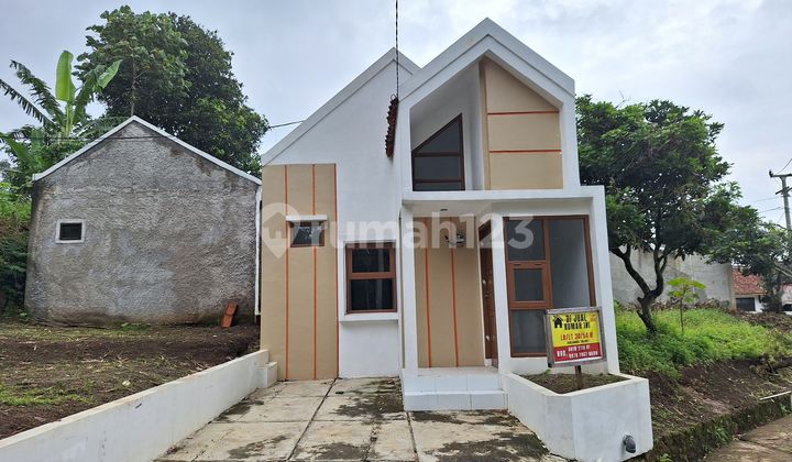 Side Road House, Flood-Free, Near Tourist Attractions, Beautiful View