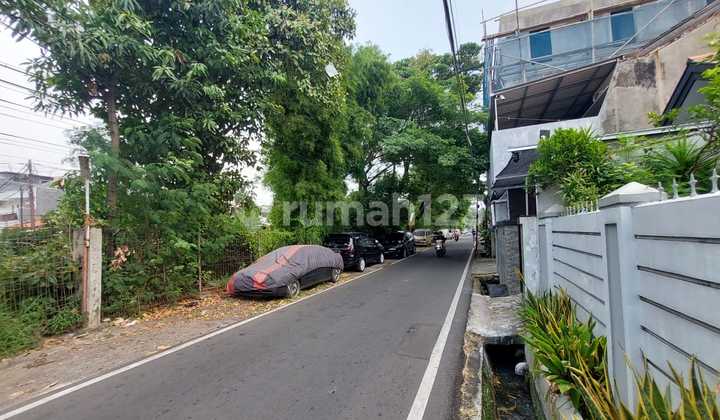 Strategic Land-Only House in Tebet, South Jakarta 2
