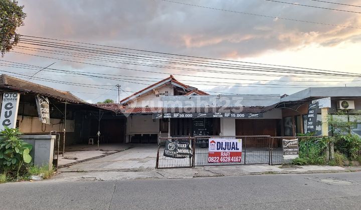 Strategic House for Sale by the Main Road in Ciomas Bogor with Freehold Title 2