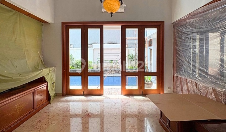 Rumah di Sewa di Pondok Indah 2