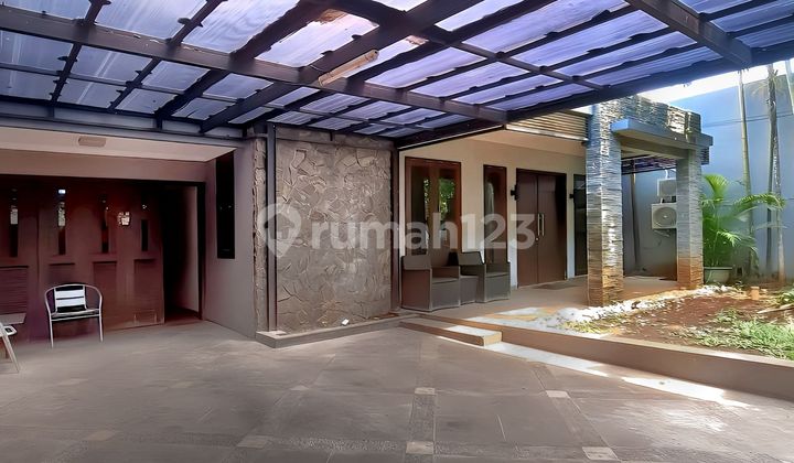 Di Jual Rumah Dalam Komplek Bagus Jalan Lebar dan Elit Rumah di Pejaten