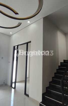 Dijual Rumah 2 Lantai 1M di Surabaya Timur Baru Gress Dekat Kenjeran Pakuwon City Merr