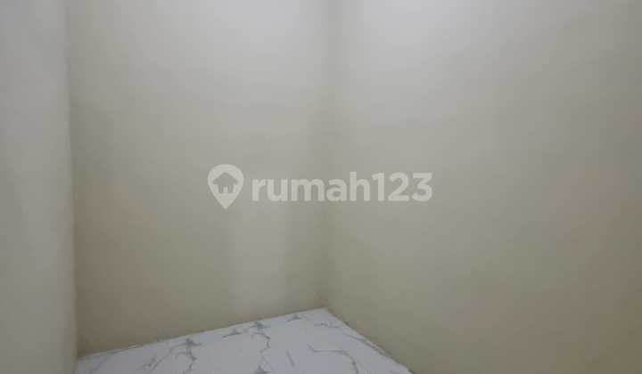 RENT MINIMALIST WELL-MAINTAINED HOUSE IN KENJERAN AREA, SURABAYA, NEGOTIABLE RENT MINIMALIST WELL-MAINTAINED HOUSE IN KENJERAN AREA, SURABAYA, NEGOTIABLE