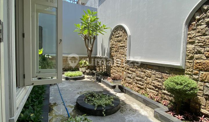 For Sale 2-Storey Luxury House Freehold Ready to Occupy West Surabaya 2