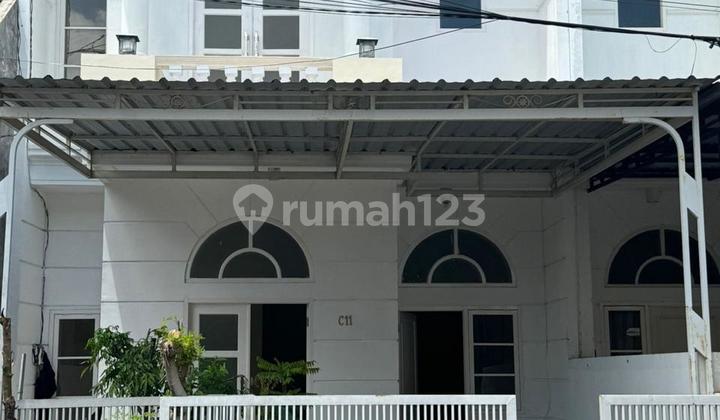 Rumah 2 Lantai Kota Malang Dekat Soekarno Hatta Rumah 2 Lantai Kota Malang Dekat Soekarno Hatta