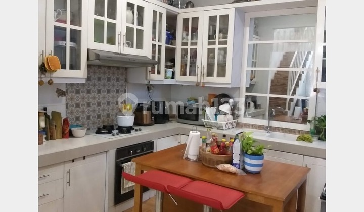 Comfortable 2-Story Residence Near Toll Access and Schools Comfortable 2-Story Residence Near Toll Access and Schools