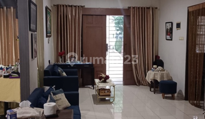 Residence Near Schools and Supermarket in Kota Wisata 2