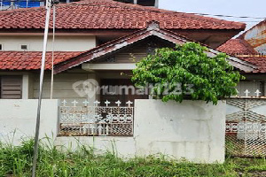 Jual Tanah Bonus Rumah Tua di Tanah Mas Raya 1
