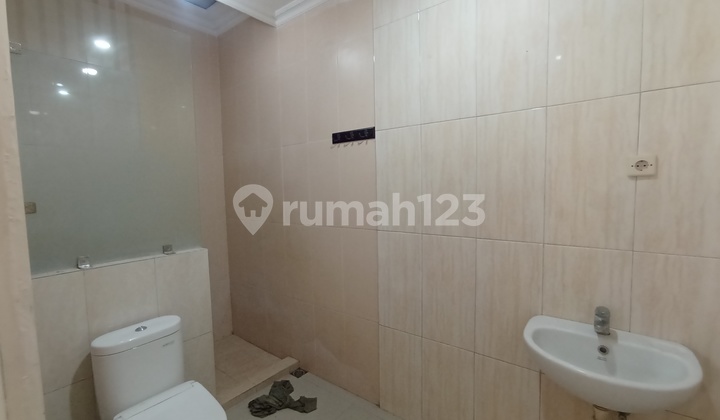 House in Jasmine Park 2