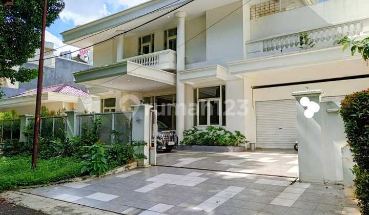 Duta Niaga House Pondok Indah South Jakarta