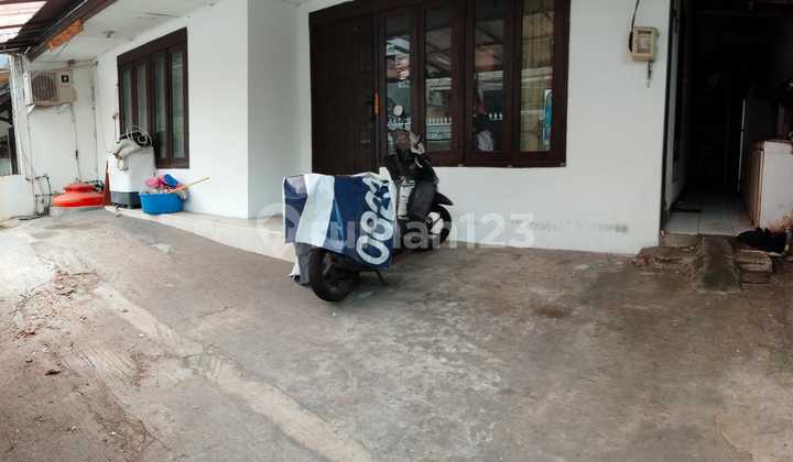 Dijual Rumah Kost di Susilo (Grogol Petamburan ) di Jl. Dr. Susilo I No. 15, Grogol, Grogol Petamburan, Kota Jakarta Barat, Dki Jakarta, Indonesia, 11450, Grogol 2